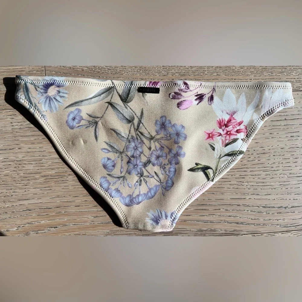 NWT: Triangl swimwear neoprene tan beige floral bikini bottom size small